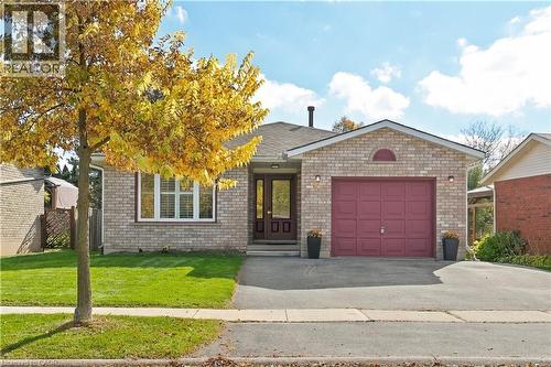 99 LYNDEN HILL Crescent  Brantford, ON N3P 1R8