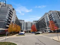 727 - 372 HIGHWAY 7 E Richmond Hill, ON L4B 0C6