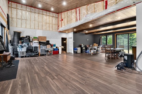 Salon - 4305 Rue Maple Grove, Rawdon, QC - Indoor
