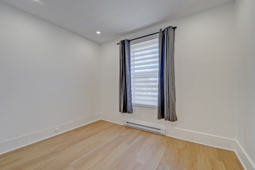 Bedroom - 4334 Rue Wellington, Montréal (Verdun/Île-Des-Soeurs), QC - Indoor Photo Showing Other Room