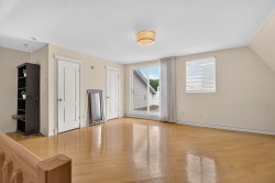 Mezzanine - 