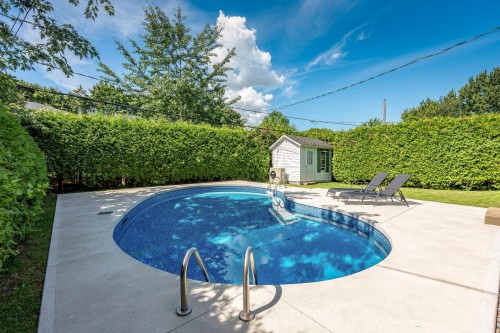 Pool - 8 Av. Hébert, Candiac, QC - Outdoor With In Ground Pool
