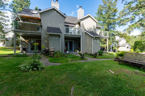 Façade - 222-248 Ch. Du Mont-Loup-Garou, Sainte-Adèle, QC 