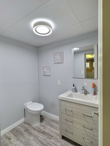 Powder room - 710 Ch. Kipawa, Témiscaming, QC - Indoor Photo Showing Bathroom