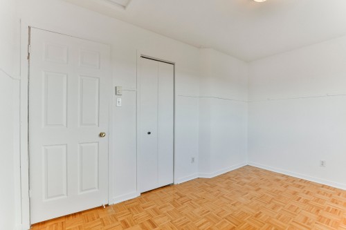 Chambre à coucher - 316 Rue Du Centaure, L'Épiphanie, QC - Indoor Photo Showing Other Room