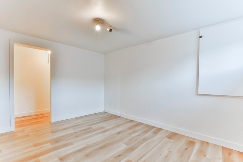 Chambre à coucher - 316 Rue Du Centaure, L'Épiphanie, QC - Indoor Photo Showing Other Room