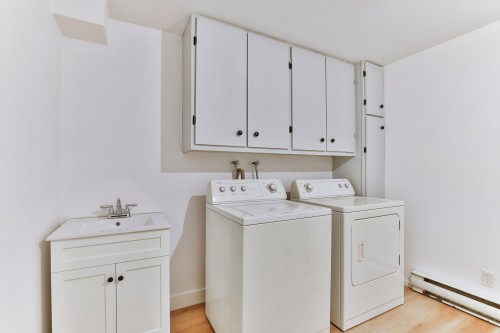 Salle de lavage - 316 Rue Du Centaure, L'Épiphanie, QC - Indoor Photo Showing Laundry Room