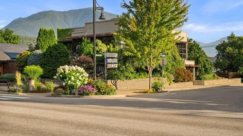 218A Broadway Street, Nakusp, BC 