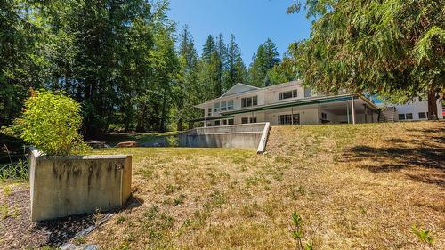 1548 Teetzel Road, Creston, BC - Outdoor