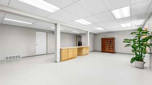 1548 Teetzel Road, Creston, BC - Indoor Photo Showing Basement
