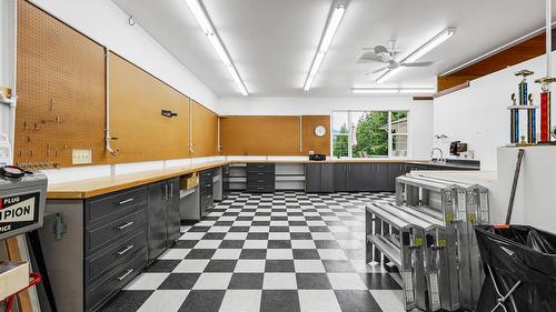 1548 Teetzel Road, Creston, BC - Indoor Photo Showing Other Room