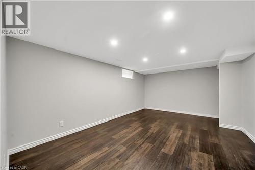 284 Cedar Crescent, Cambridge, ON - Indoor