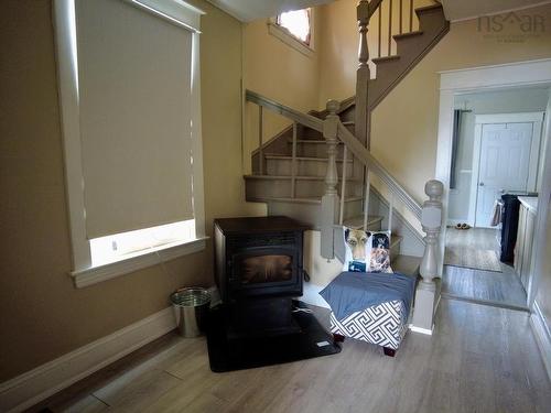 54 Prince Arthur Street, Amherst, NS - Indoor Photo Showing Other Room