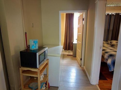 54 Prince Arthur Street, Amherst, NS - Indoor Photo Showing Other Room