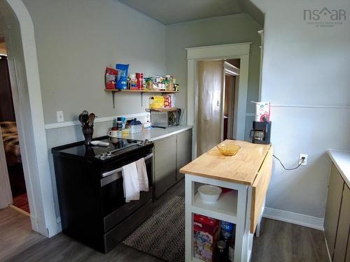 54 Prince Arthur Street, Amherst, NS - Indoor