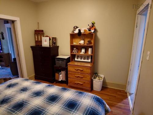 54 Prince Arthur Street, Amherst, NS - Indoor Photo Showing Bedroom