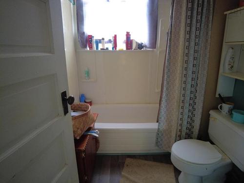 54 Prince Arthur Street, Amherst, NS - Indoor Photo Showing Bathroom