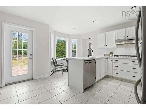66 Virginia Drive, Hammonds Plains, NS - Indoor Photo Showing Kitchen
