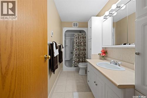 23 Ridgedale Bay, White City, SK - Indoor Photo Showing Bathroom