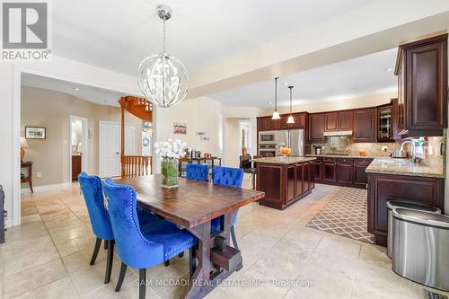 527 Meadow Wood Road, Mississauga, ON - Indoor Photo Showing Dining Room