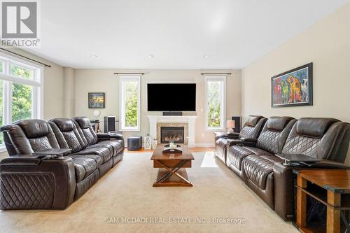 527 Meadow Wood Road, Mississauga, ON - Indoor Photo Showing Living Room With Fireplace