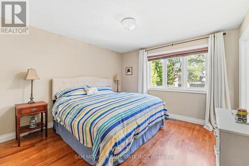 527 Meadow Wood Road, Mississauga, ON - Indoor Photo Showing Bedroom
