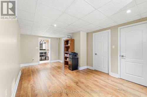 527 Meadow Wood Road, Mississauga, ON - Indoor