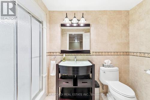 527 Meadow Wood Road, Mississauga, ON - Indoor Photo Showing Bathroom
