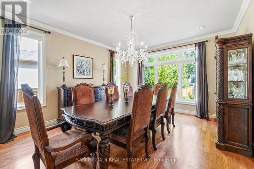 527 Meadow Wood Road, Mississauga, ON - Indoor Photo Showing Dining Room