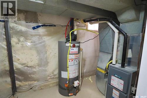 2039 Wallace Street, Regina, SK - Indoor Photo Showing Basement