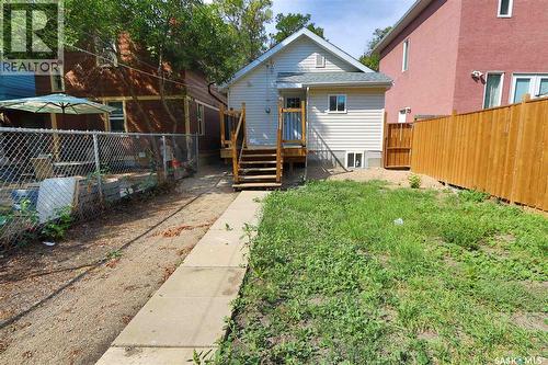 2039 Wallace Street, Regina, SK - Outdoor