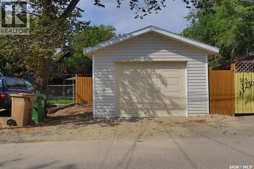 2039 Wallace Street, Regina, SK - Outdoor