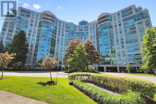 1120 - 7805 BAYVIEW AVENUE  Markham, ON L3T 7N1