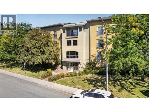 277 Yorkton Avenue Unit# 305  Penticton, BC V2A 3V4