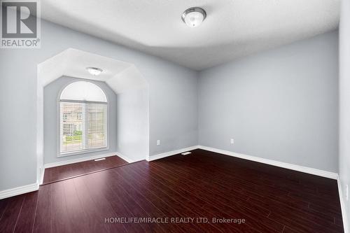 4 Clairfields Drive W, Guelph, ON - Indoor Photo Showing Other Room