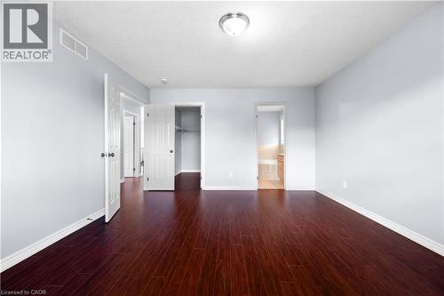 4 Clairfields Drive W, Guelph, ON - Indoor Photo Showing Other Room