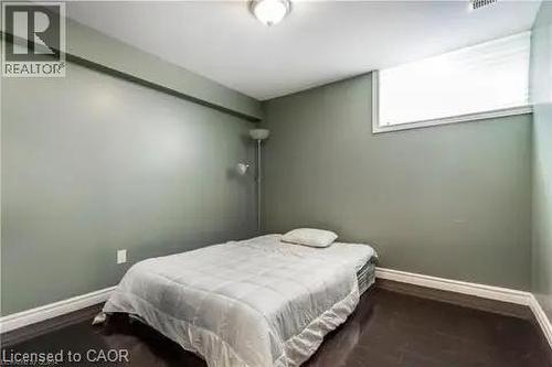 4 Clairfields Drive W, Guelph, ON - Indoor Photo Showing Bedroom