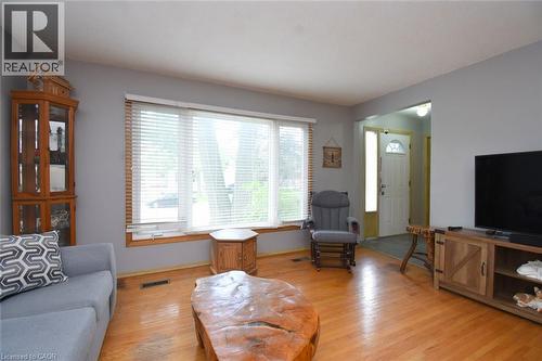 120 Eaglewood Boulevard, Mississauga, ON - Indoor Photo Showing Living Room