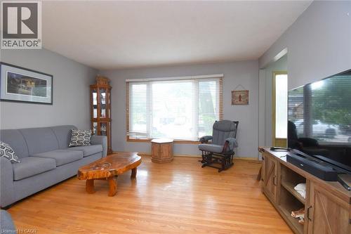 120 Eaglewood Boulevard, Mississauga, ON - Indoor Photo Showing Living Room