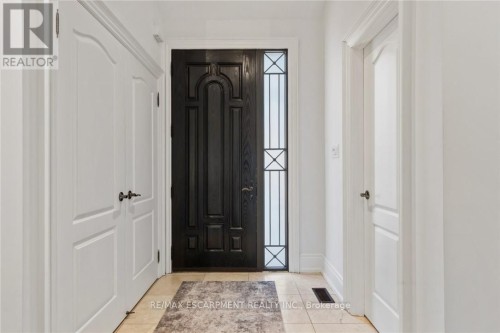 1063 Greenoaks Drive, Mississauga, ON - Indoor Photo Showing Other Room