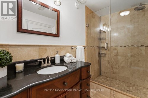 1063 Greenoaks Drive, Mississauga, ON - Indoor