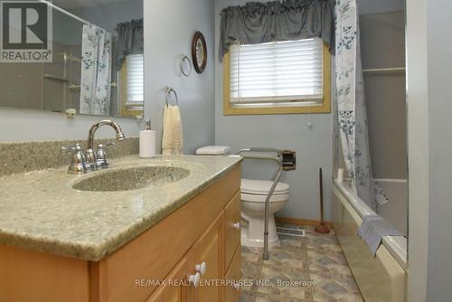 120 Eaglewood Boulevard, Mississauga, ON - Indoor Photo Showing Bathroom