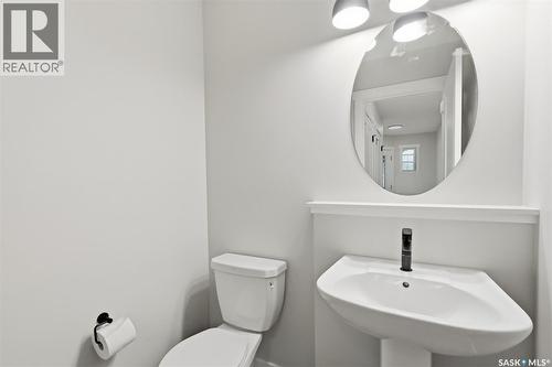 713 Brighton Boulevard, Saskatoon, SK - Indoor Photo Showing Bathroom