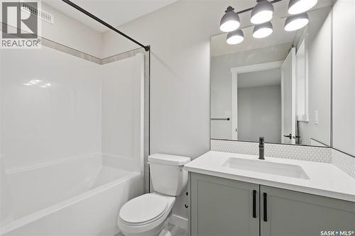 713 Brighton Boulevard, Saskatoon, SK - Indoor Photo Showing Bathroom