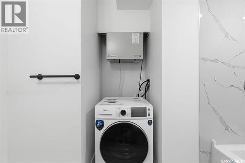 713 Brighton Boulevard, Saskatoon, SK - Indoor Photo Showing Laundry Room