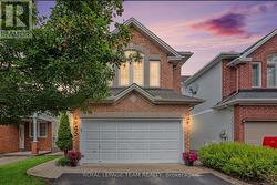 45 COLERIDGE STREET  Ottawa, ON K2C 4G2