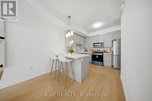 10 - 2 Slessor Boulevard, Grimsby, ON - Indoor Photo Showing Kitchen With Stainless Steel Kitchen With Upgraded Kitchen