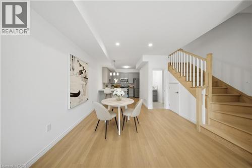2 Slessor Boulevard Unit# 10, Grimsby, ON - Indoor Photo Showing Dining Room