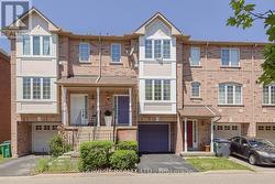 14 - 80 ACORN PLACE  Mississauga, ON L4Z 4E2