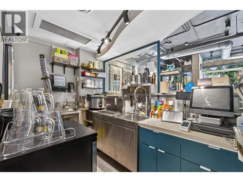 1680 Robson Street, Vancouver, BC 